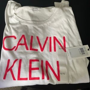 NEW W/ TAGS calvin klein long sleeve top